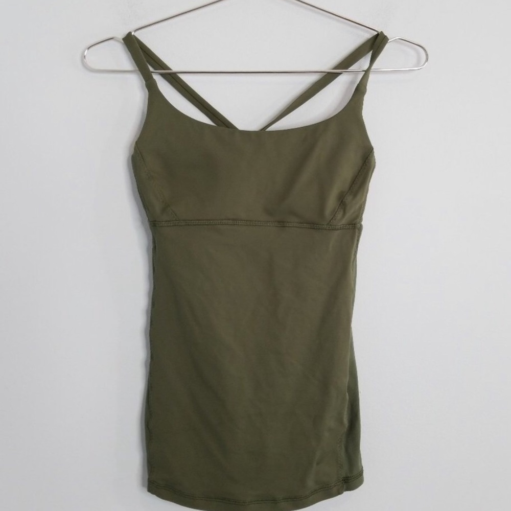 Lululemon top